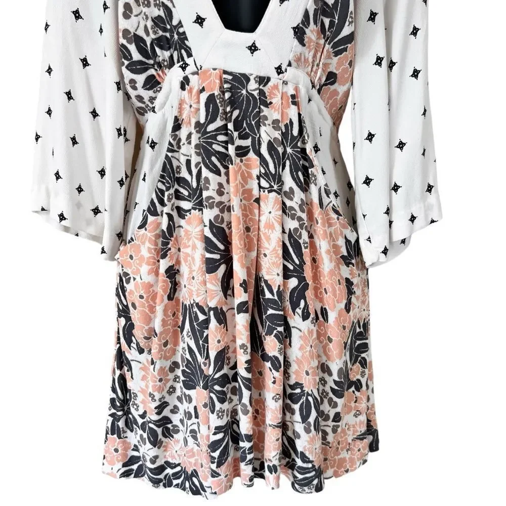 FREE PEOPLE Tallula White Print Kimono Sleeve Mini Dress Medium Neutral